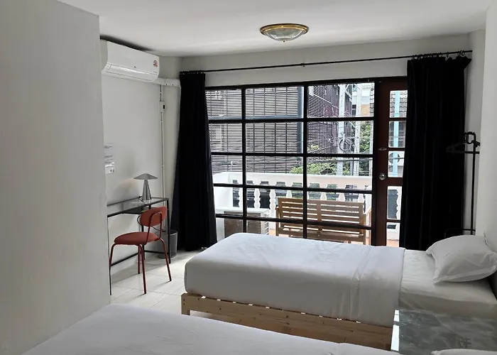 Flow S12 Bts Asok 3 Bedrooms Max 6ppl 民宿 *
