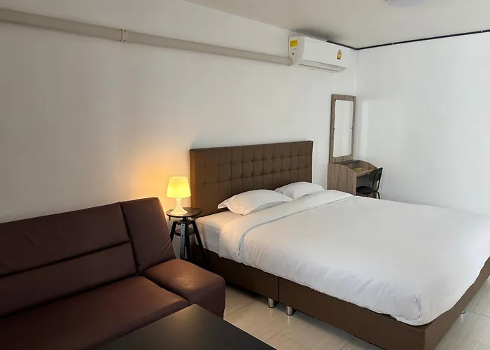 Flow S12 Bts Asok 3 Bedrooms Max 6ppl 民宿
