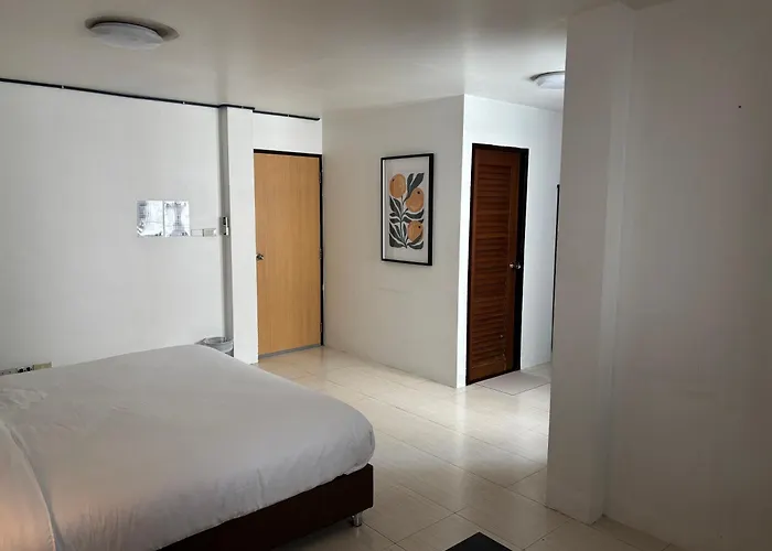 民宿 Flow S12 Bts Asok 3 Bedrooms Max 6ppl 曼谷