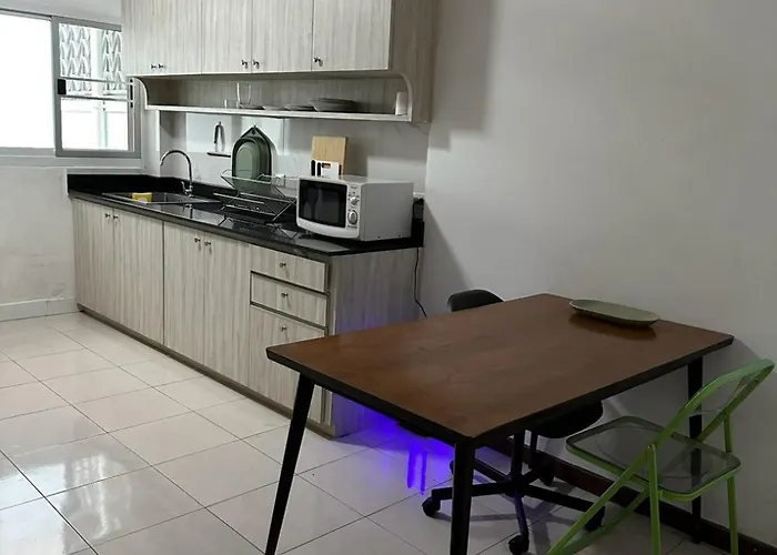 Flow S12 Bts Asok 3 Bedrooms Max 6ppl 民宿